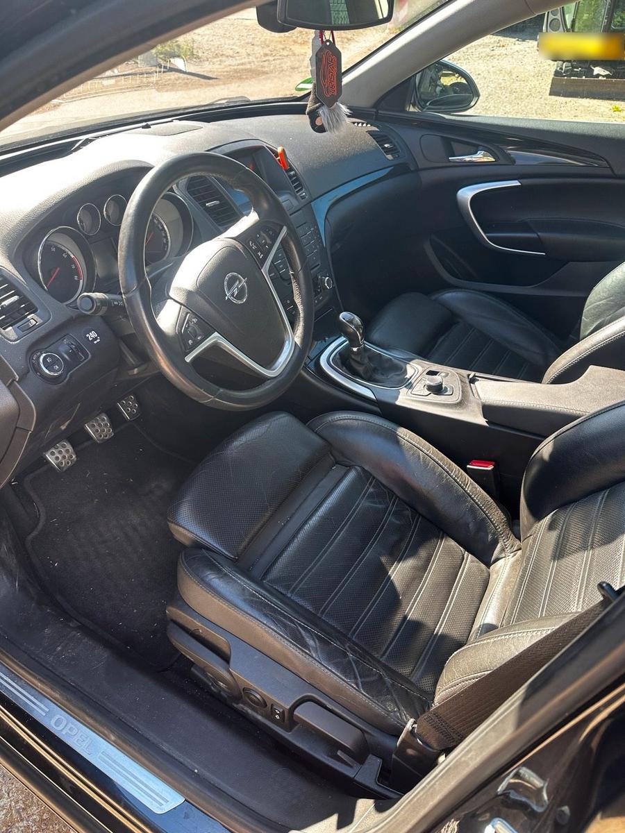 Opel Insignia 2009 — photo 10