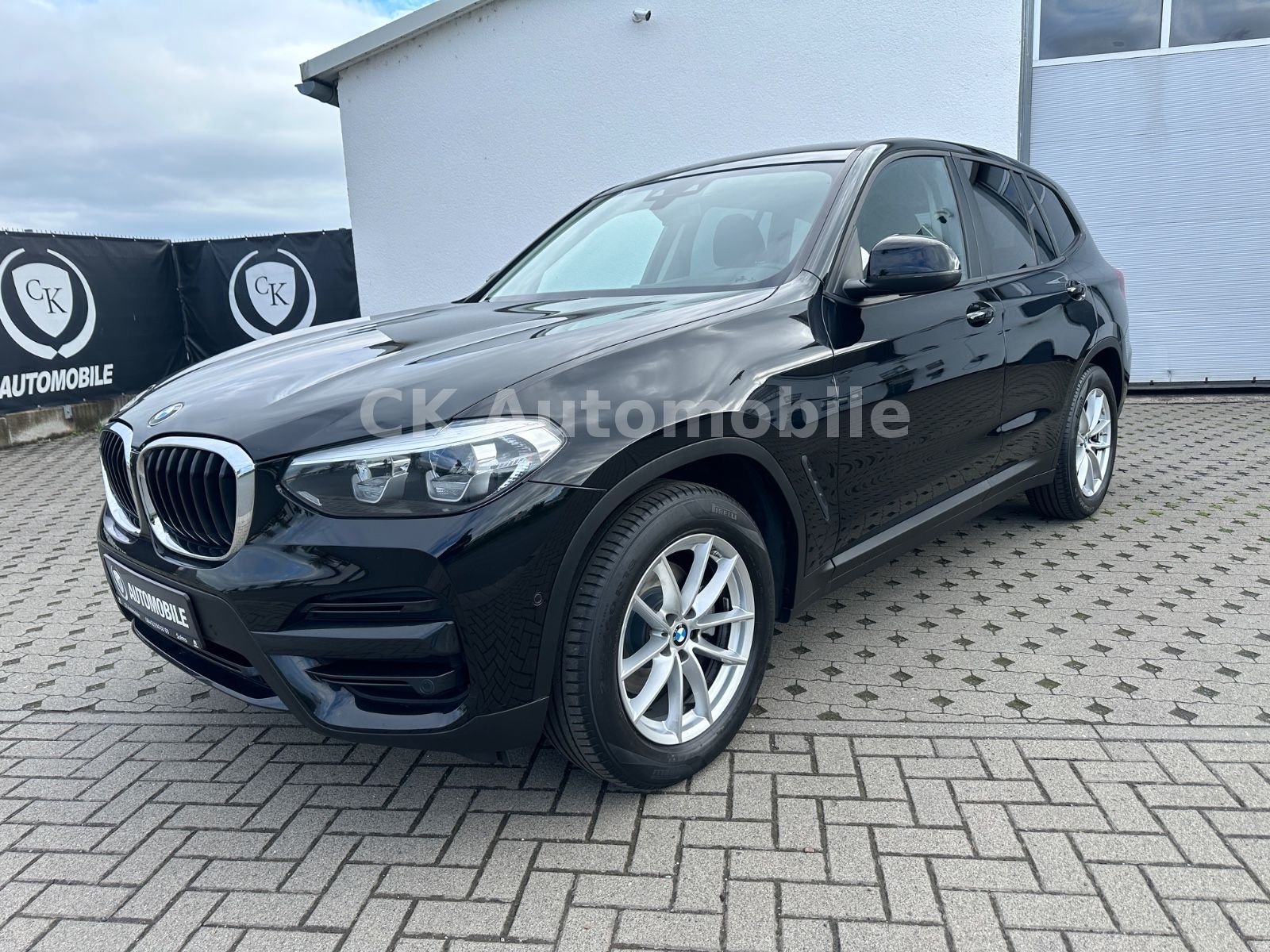 Fahrzeugabbildung BMW X3 xDrive20i Advantage/Navi/Head-Up/LED/Kamera