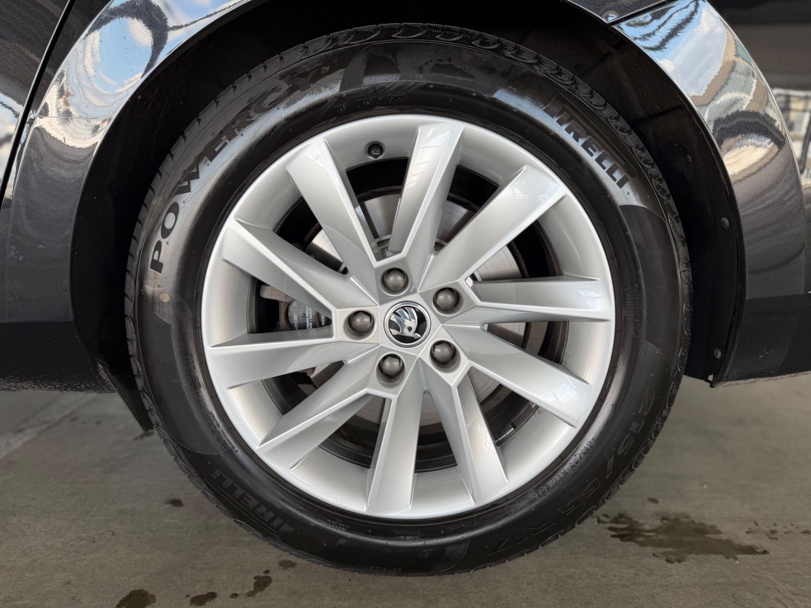 Skoda Superb Combi Style 4x4 AUT AHK SH MEMO CarPl PDC foto 6