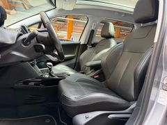 PEUGEOT 2008 Allure|SHZ|PDC|Kamera|Navi|Klima|Panorama