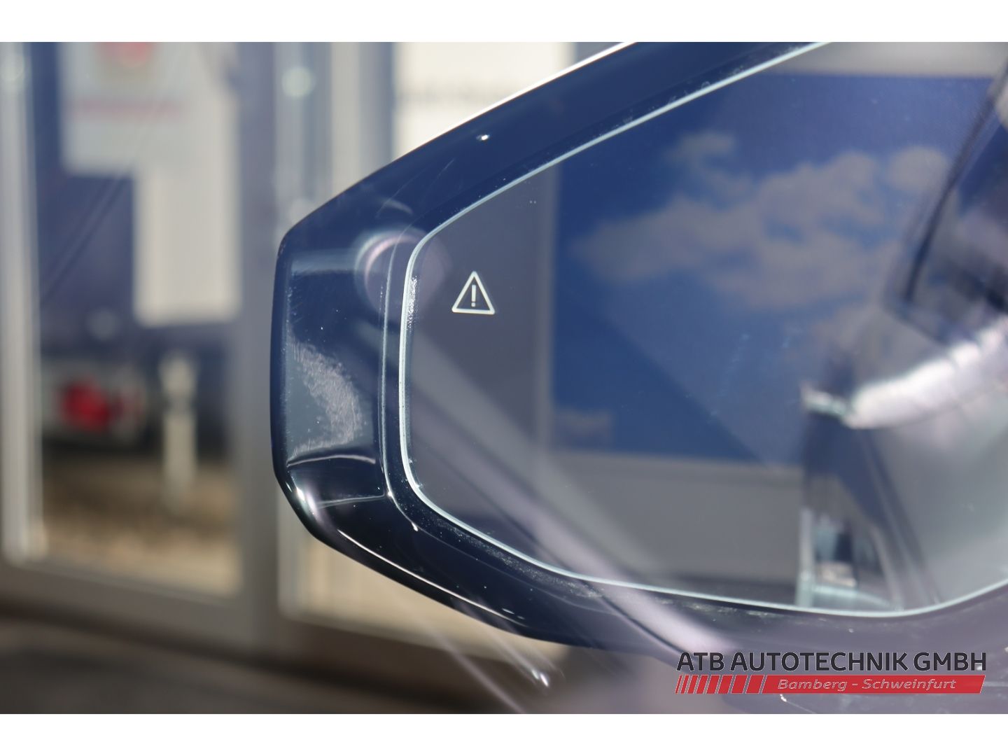 Fahrzeugabbildung Hyundai IONIQ 9 6-Sitzer MY26 UNIQ 110 kWh 307 PS PANO-D