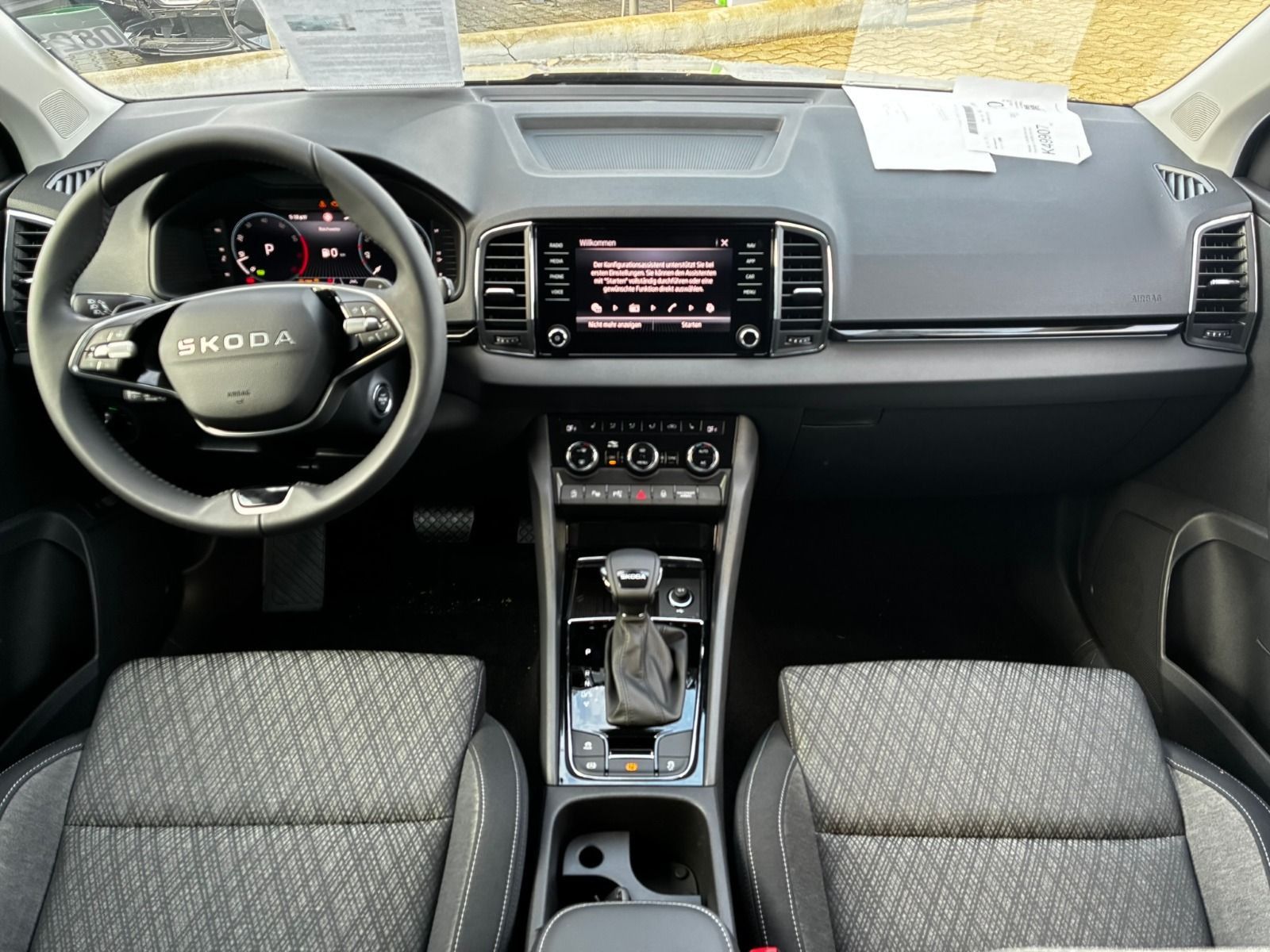 Fahrzeugabbildung SKODA Karoq 1.5 TSI ACT Selection OPF