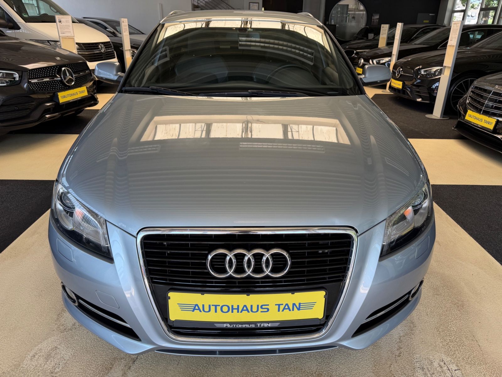 Fahrzeugabbildung Audi A3 Sportback 1.8 TFSI S line Sportpaket plus