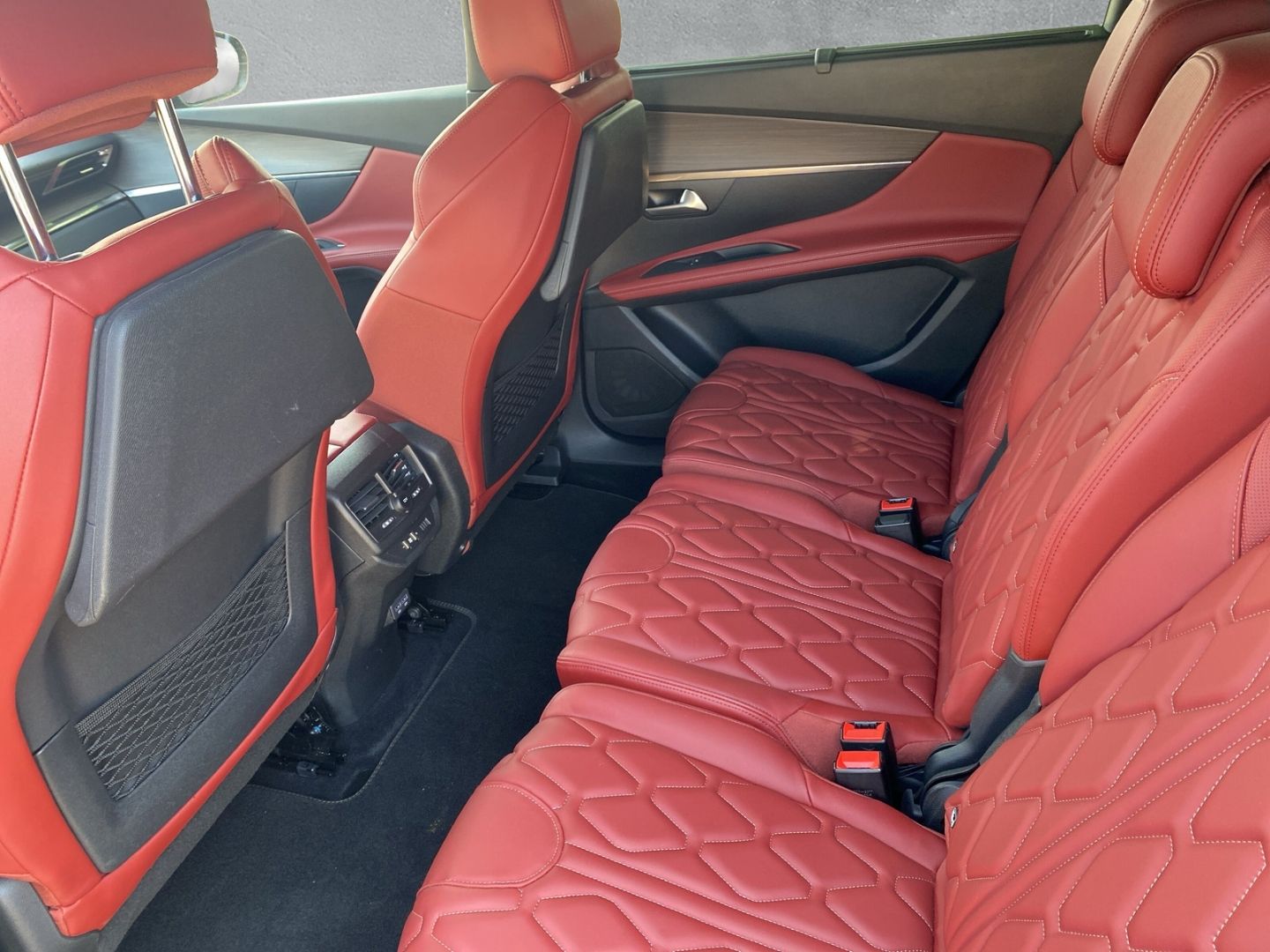 Fahrzeugabbildung Peugeot 5008 GT 2.0 BlueHDi 180 FAP EU6d 7-Sitzer