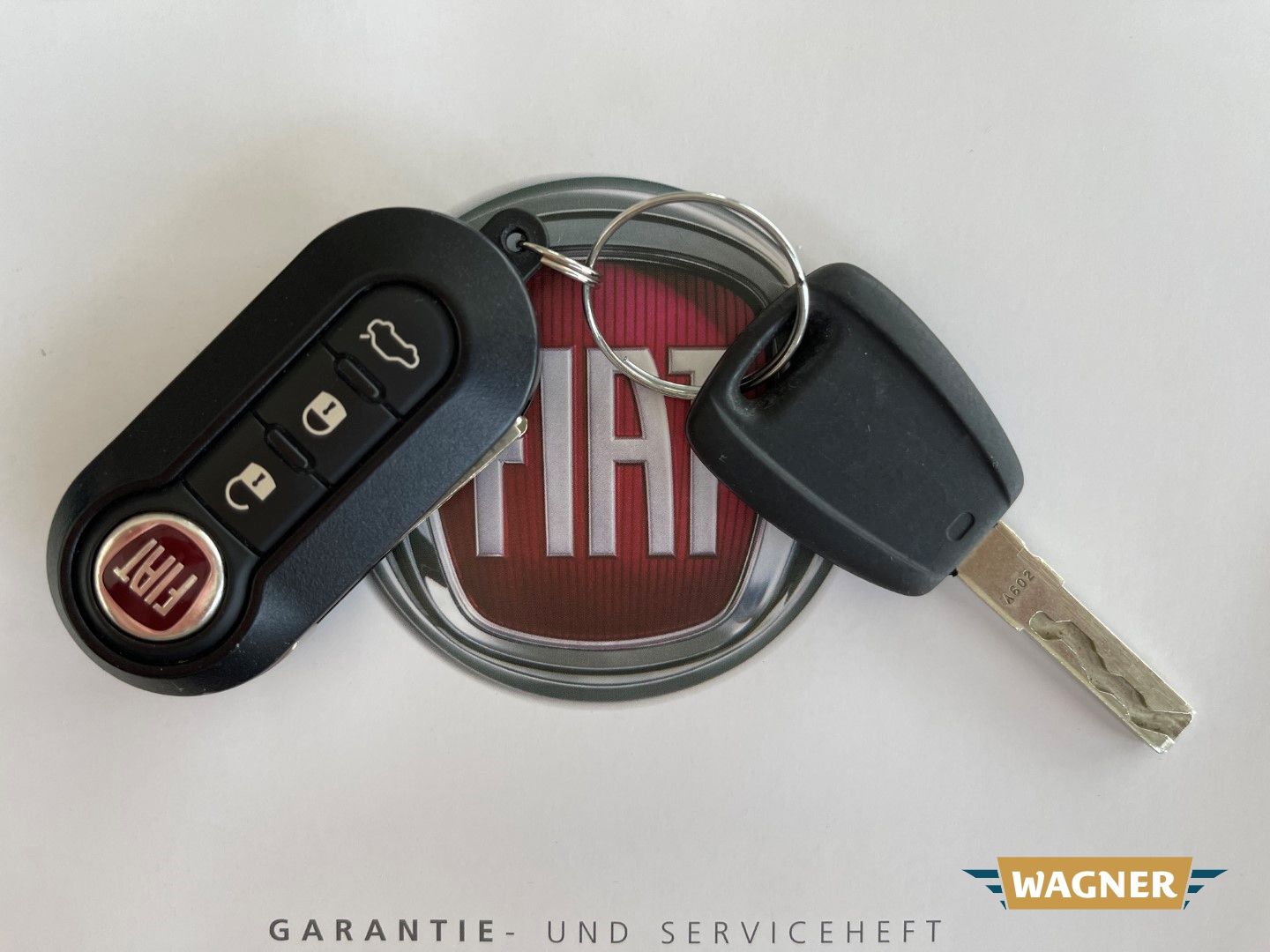 Fahrzeugabbildung Fiat 500 Klimaanlage Tempomat Isofix Bluetooth