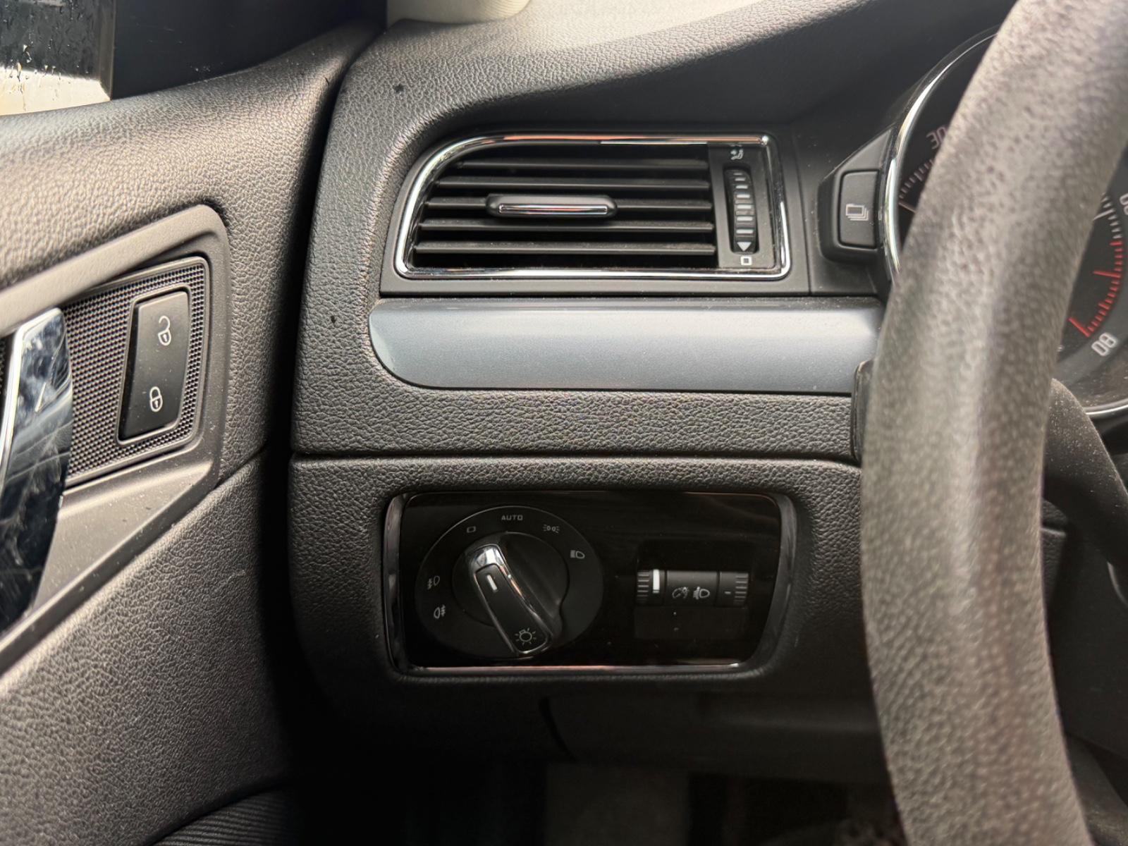 Skoda Superb 2010 — photo 14