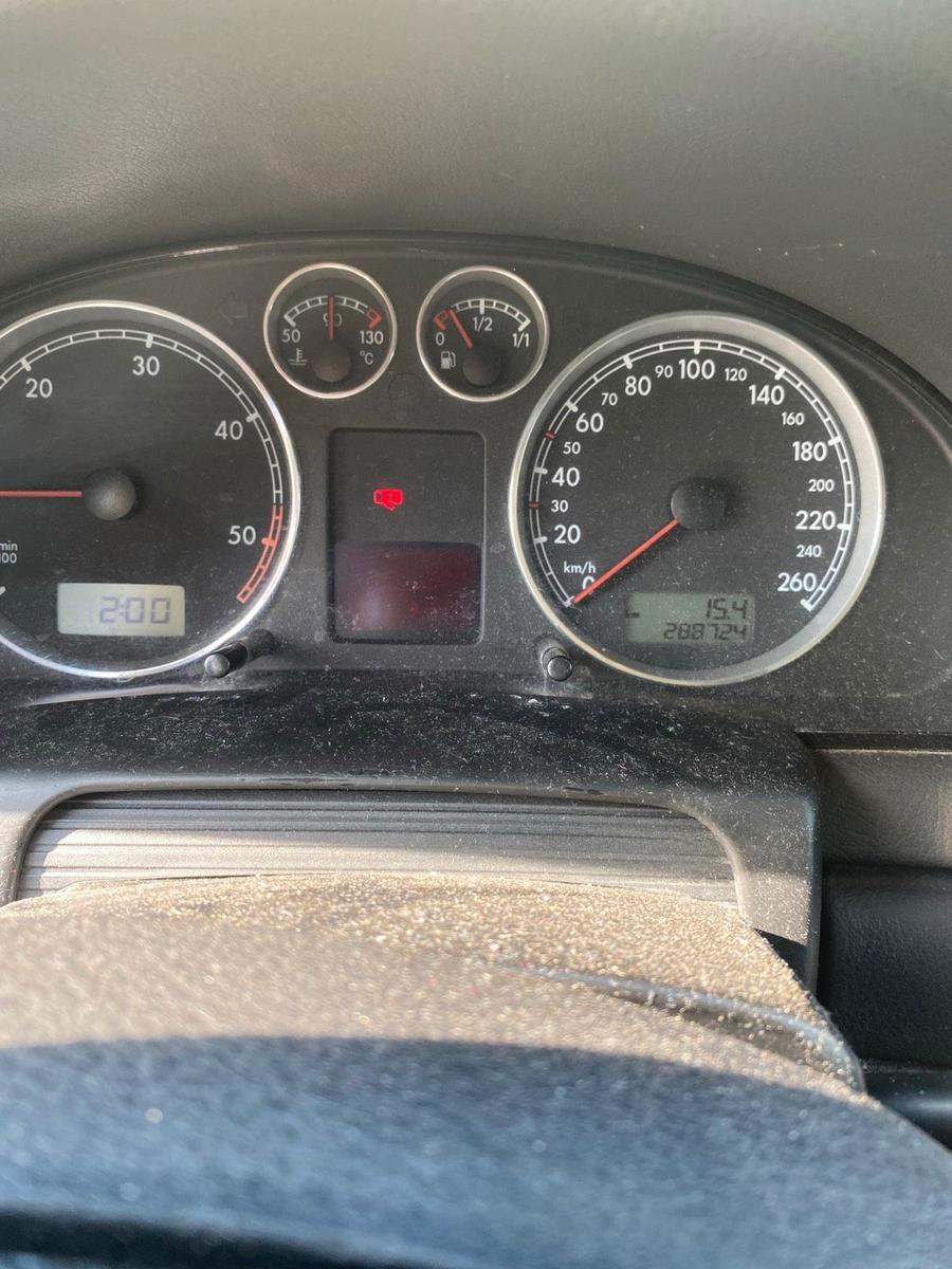 Volkswagen Passat 2005 — photo 15