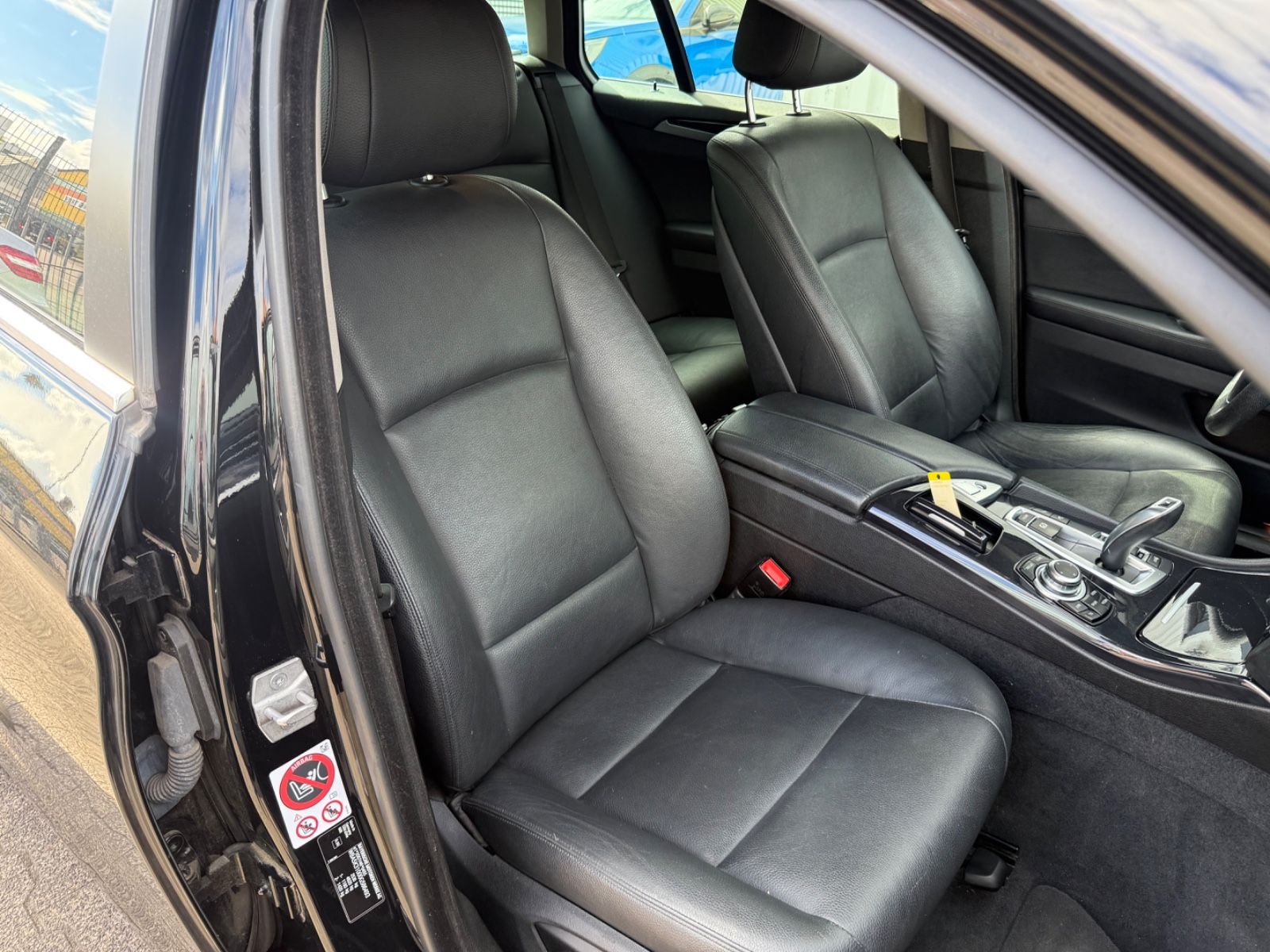 Bmw 530d xDrive Touring "Leder-Navi-Automatik" – Bild 25