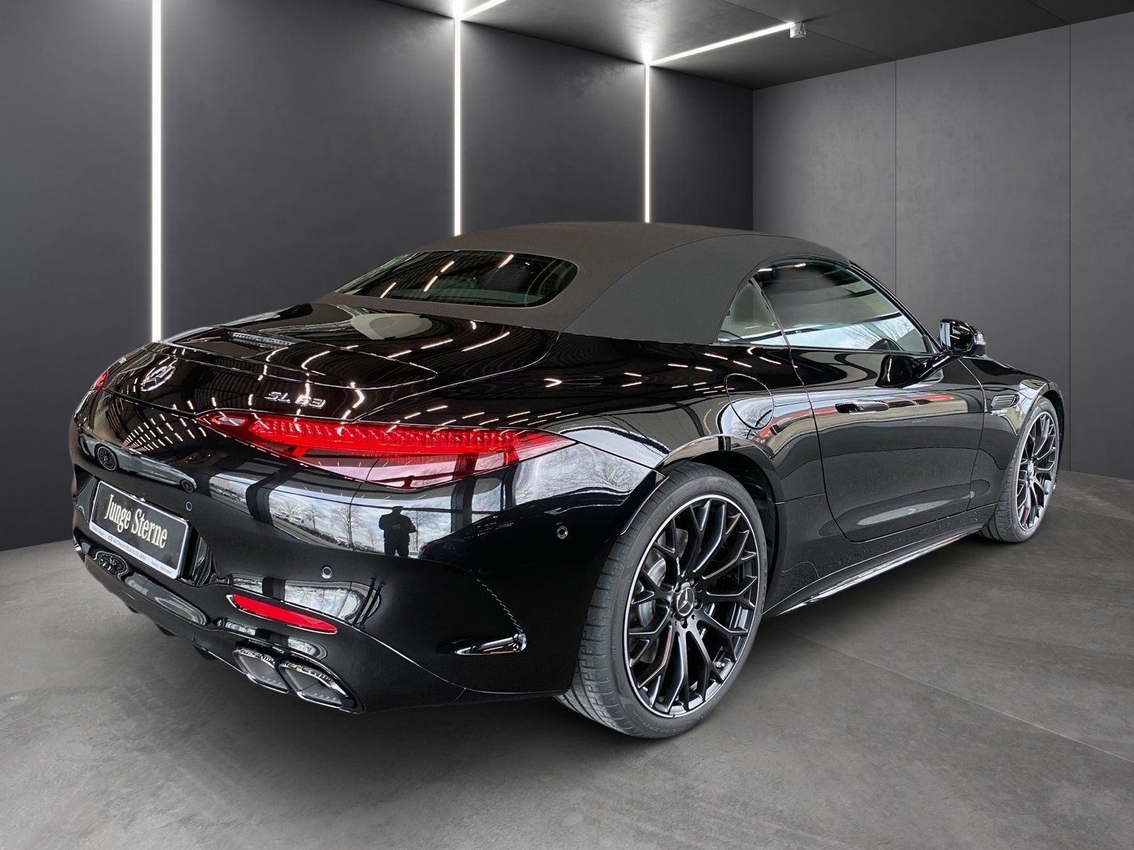 Fahrzeugabbildung Mercedes-Benz SL 63 4M+ AMG*Distronic*HUD*360*Burmester*Premiu