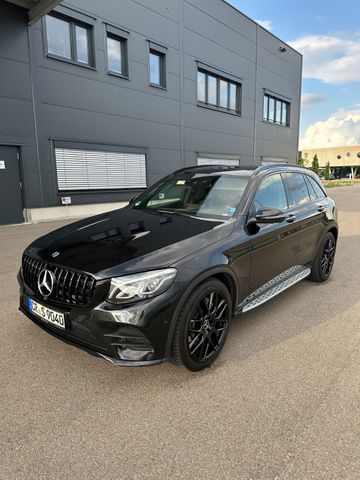 MERCEDES-BENZ GLC 300 4MATIC Luftfahrw. AMG - Nightpaket