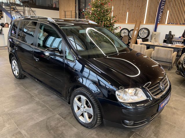 Volkswagen Touran Highline  *7:SITZER*STHZ*NAVI*PDC*SZHZ*