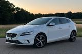 Volvo V40 T3 R-Design Ice white - Volvo Gebrauchtwagen in Esslingen