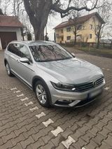 Volkswagen VW Passat Alltrack - Volkswagen Passat Alltrack aus 2019