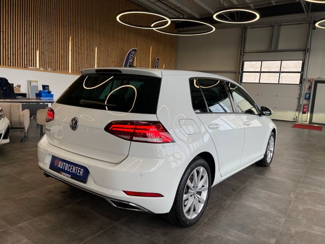 Volkswagen Golf VII Lim. Highline 1.5 TSI *1.HAND*LED*AHK*