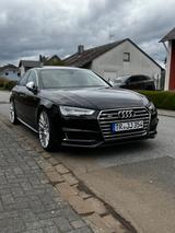 Audi S4 3.0 TFSI tiptronic quattro - - Audi S4 mit Benzin-Antrieb: Schwarz, Limousine