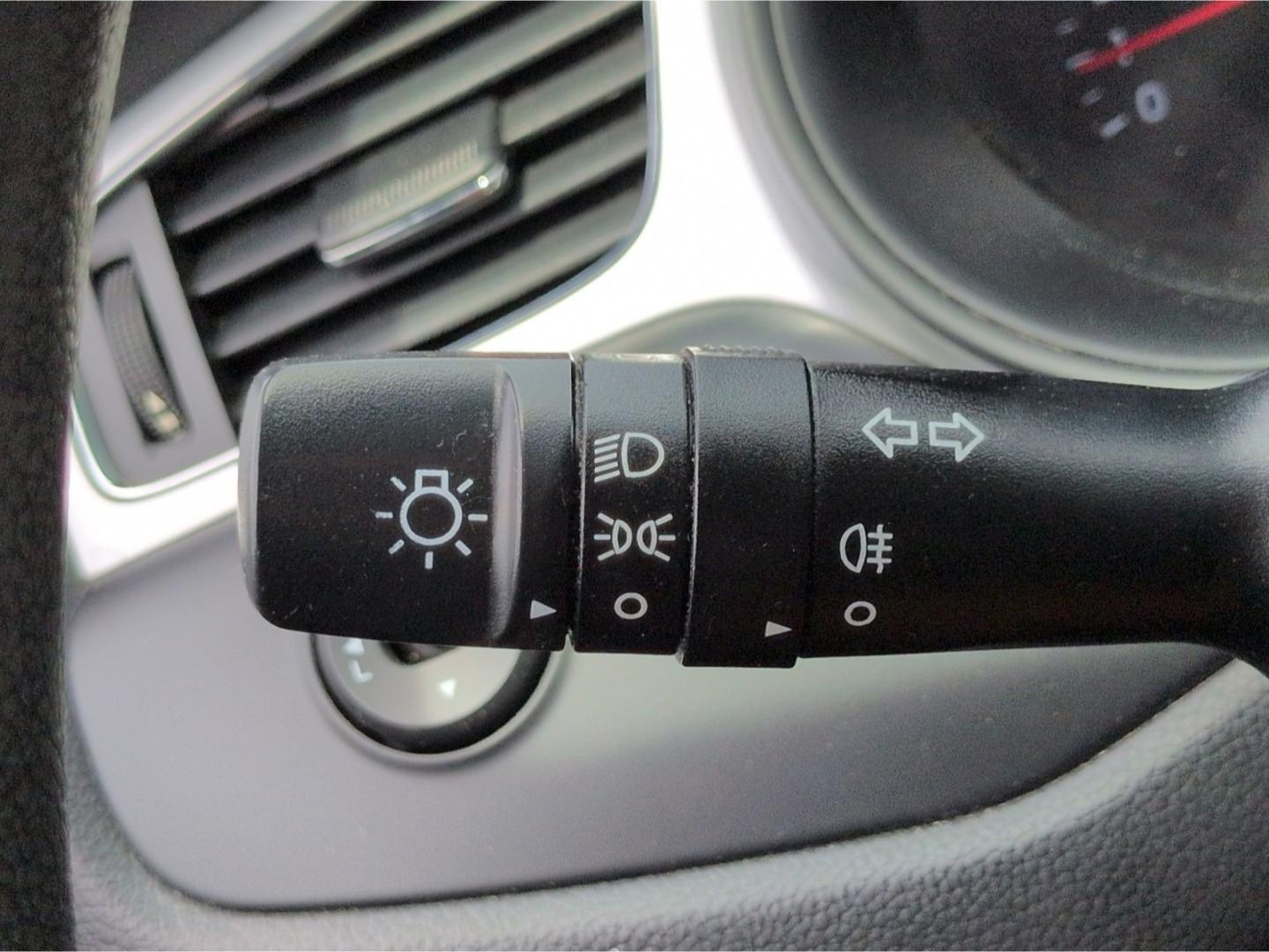 Kia Ceed_sw Sportswagon Attract 1.4*Klima CD-Radio