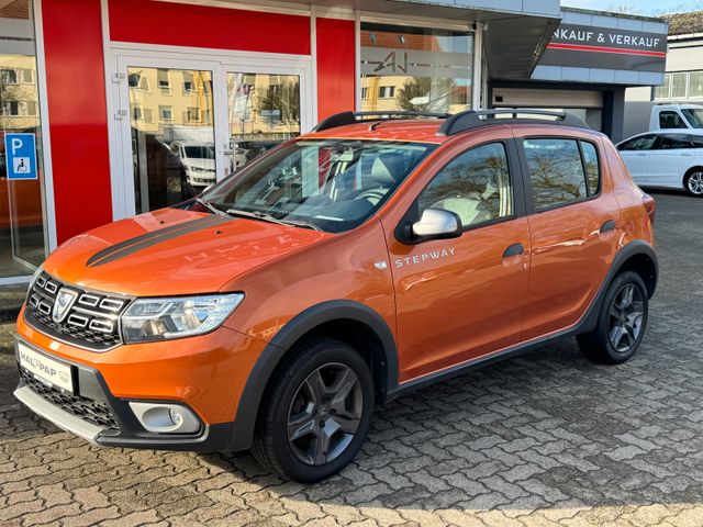 Dacia Sandero 2 Stepway Celebration Einparkhilfe