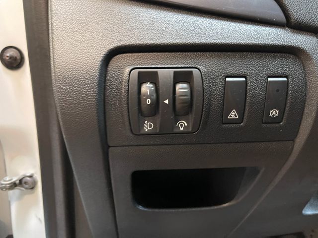 MYAUTOCENTER – Gebraucht- und Jahreswagen mit Werkstattservice in Pfaffenhofen Renault Scenic III BOSE Edition *Klima*Navi*Bluetooth*