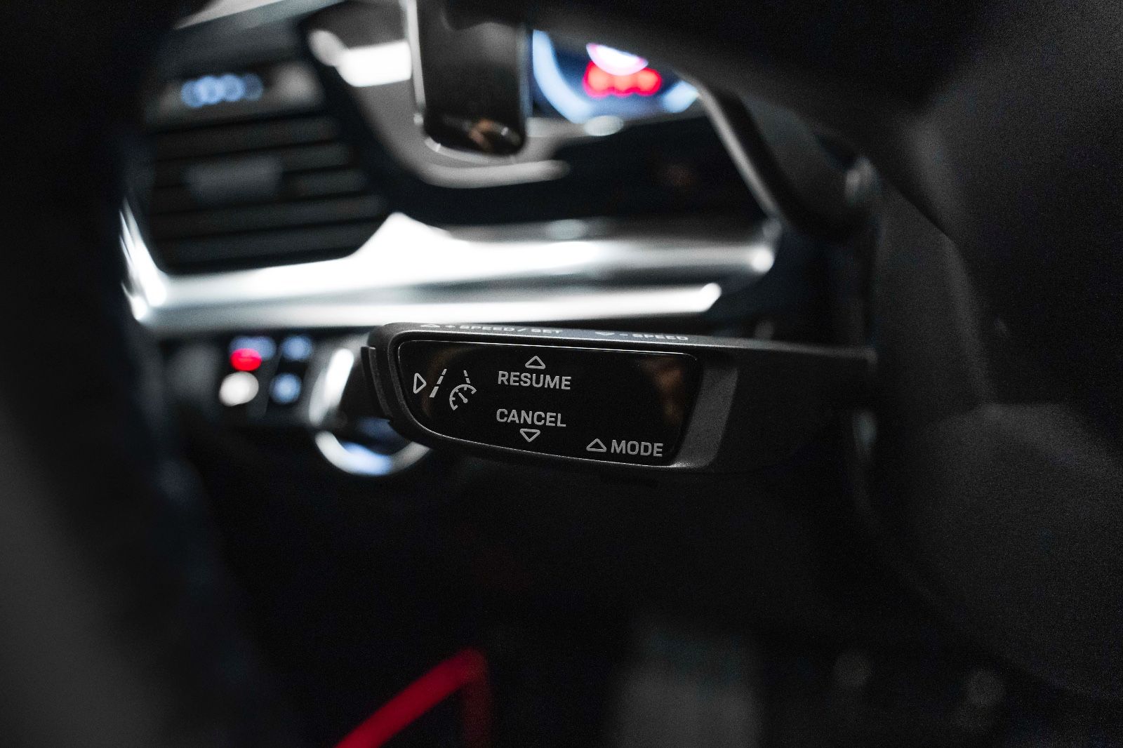 Fahrzeugabbildung Porsche Panamera Sport Turismo 4 E-Hybrid BOSE 360° LED