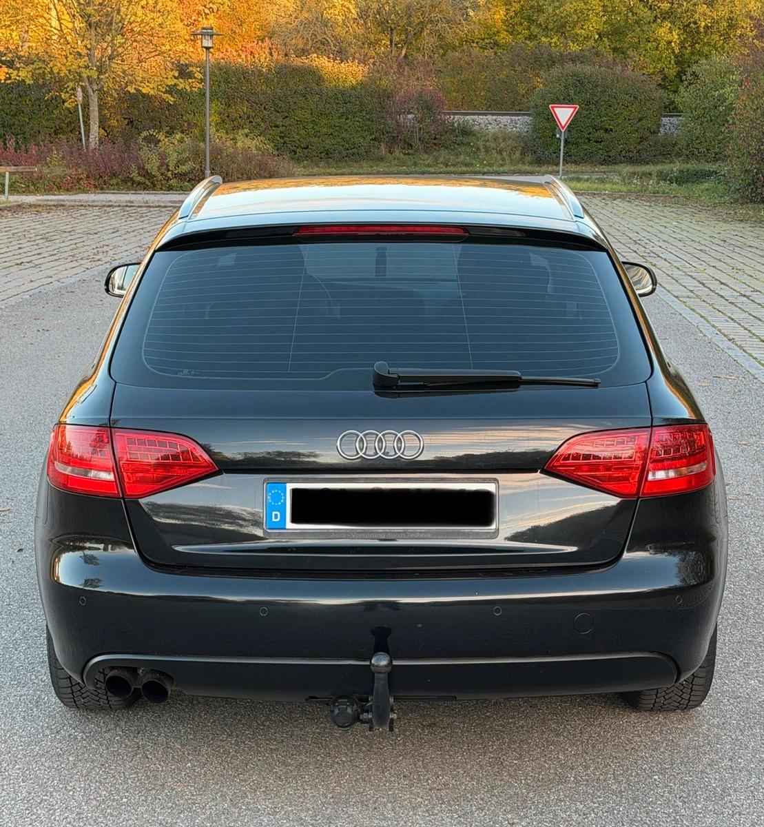 Audi A4 2009 — engine 143 HP (105kW)
