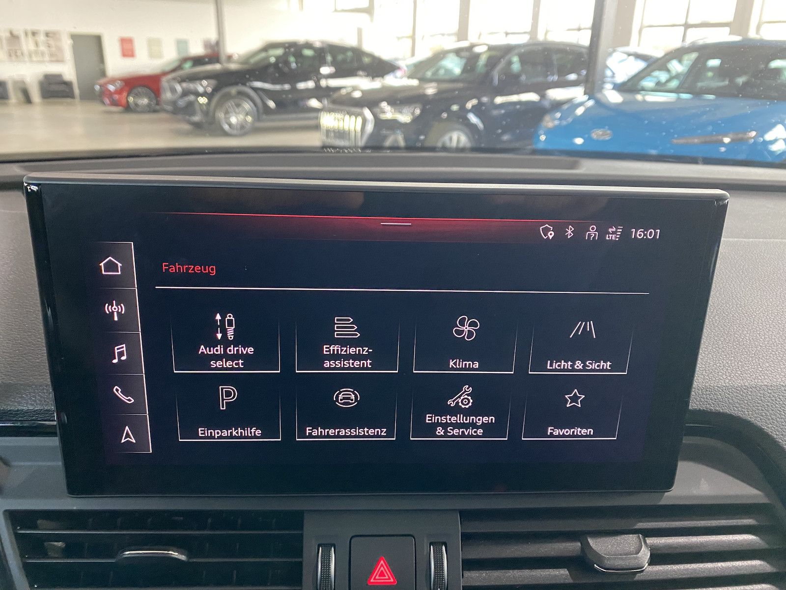 Fahrzeugabbildung Audi Q5 Sportback 40 TDI S line/Pano/Raute/Matrix/21