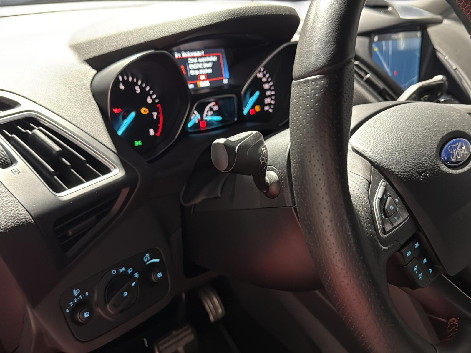 Fahrzeugabbildung Ford Kuga ST-Line/ ATM bei 52.000km / unfallfrei