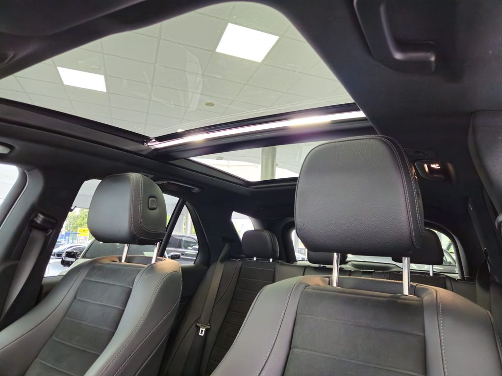 Mercedes-Benz GLE 300 d 4M*AMG*AIRM*PANO*MBEAM*BURM*DISTR*KAM*