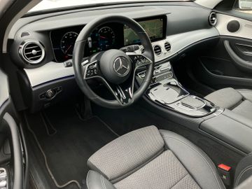 Mercedes E 300 - 5