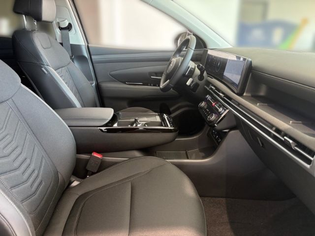 Fahrzeugabbildung Hyundai Tucson Trend 2WD Navi Digitales Cockpit LED ACC