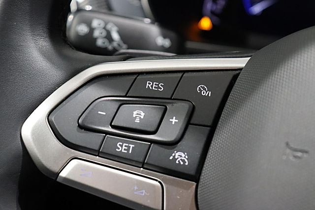 T-Cross Style 1.0 TSI DSG ACC NAVI TravelAssist 
