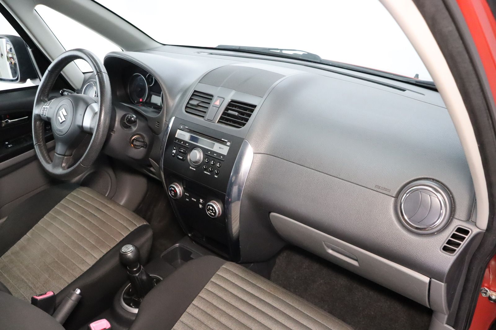 Fahrzeugabbildung Suzuki SX4 1.6 VVT 4WD * Allrad * Club