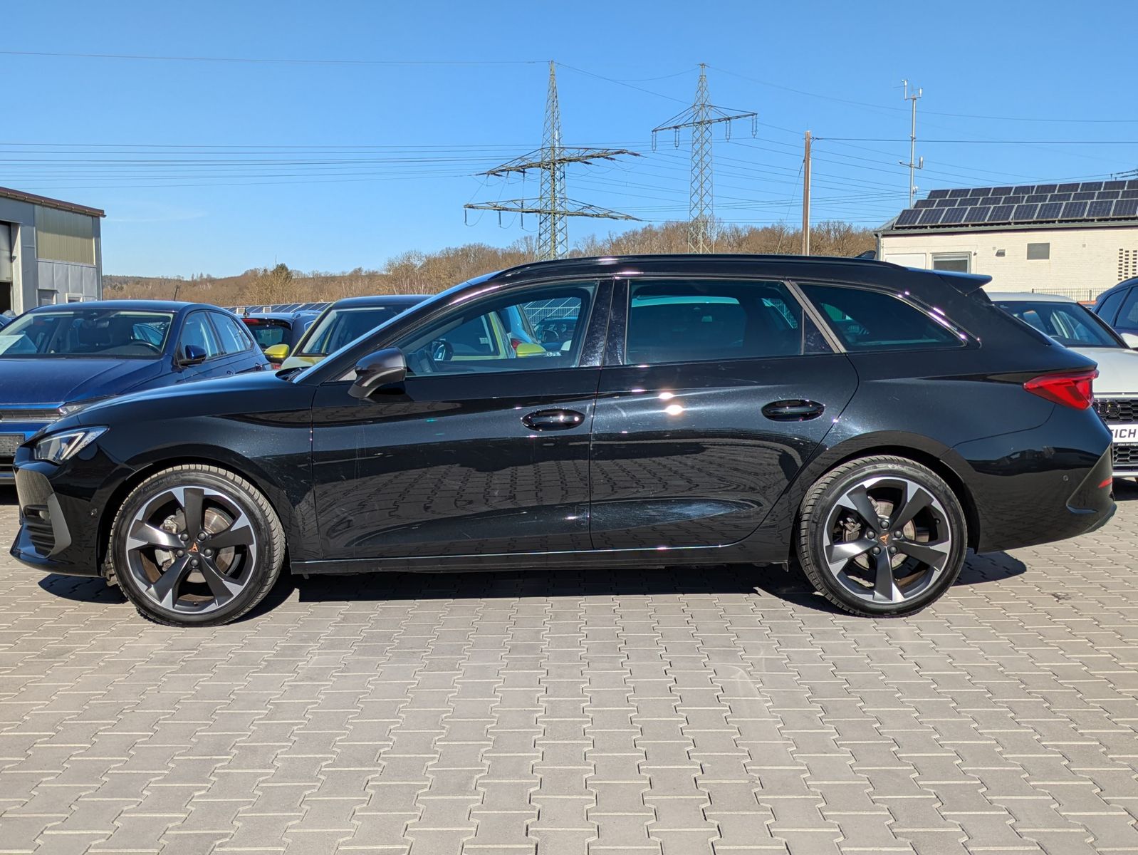 Fahrzeugabbildung CUPRA Leon 1.5 eTSI DSG MATRIX-LED*ACC*APP*KAMERA*18"