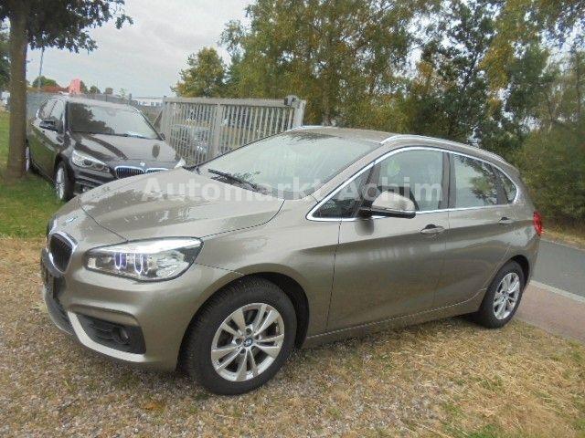 BMW 218 i Active Tourer KLIMAAUTOMATIK+NAVI+LED+AHK