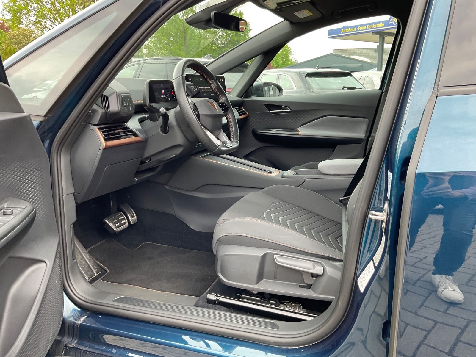 Fahrzeugabbildung CUPRA Born 58 kWh 150 kW,Kamera,Wärmepumpe,LED,Navi