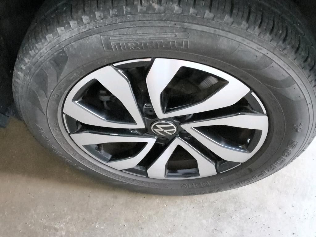 Volkswagen Tiguan Life ACTIVE 1.5 TSI 110kW 6-Gang 4 Türen foto 16