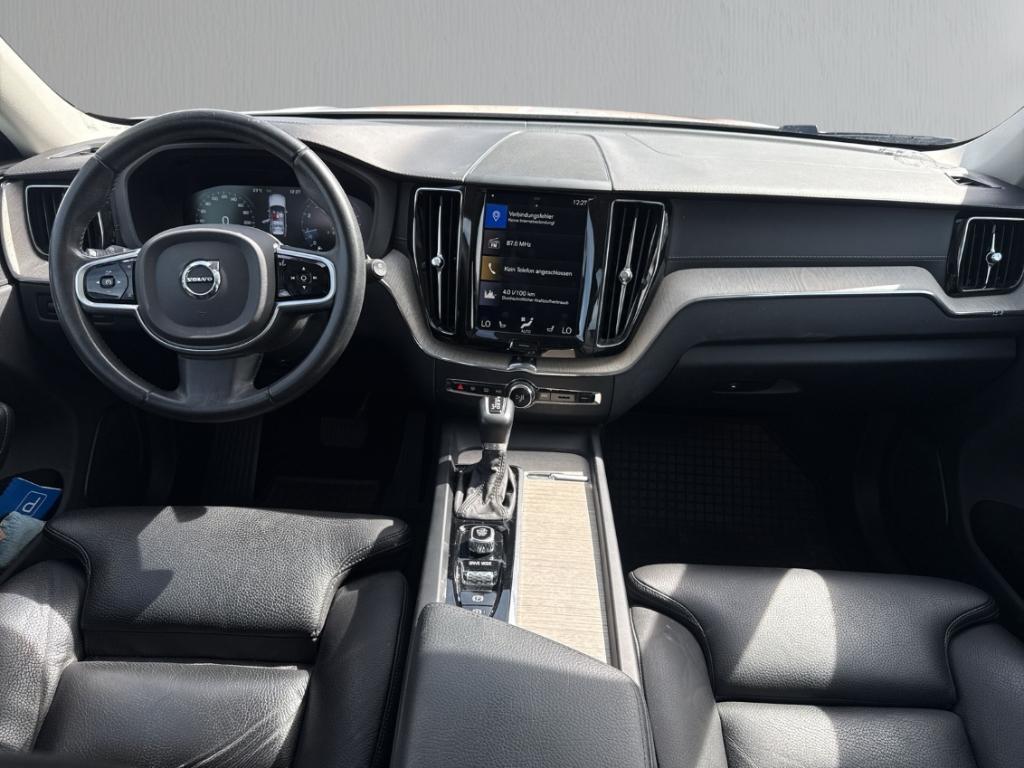 Volvo XC60 T6 AWD Inscription AHK Pano LED Sound Alarm