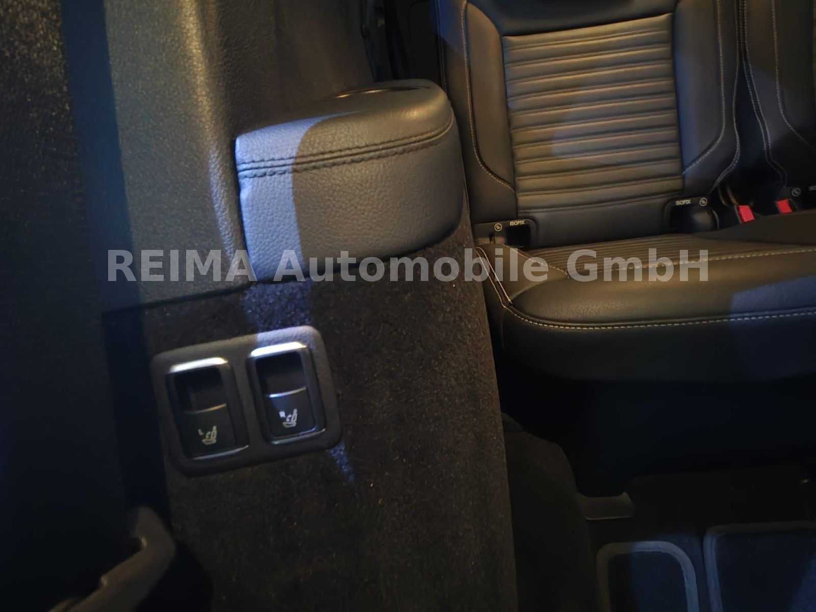Fahrzeugabbildung Mercedes-Benz GLS 350 d 4Matic, 7 Sitzer, 360°, Pano