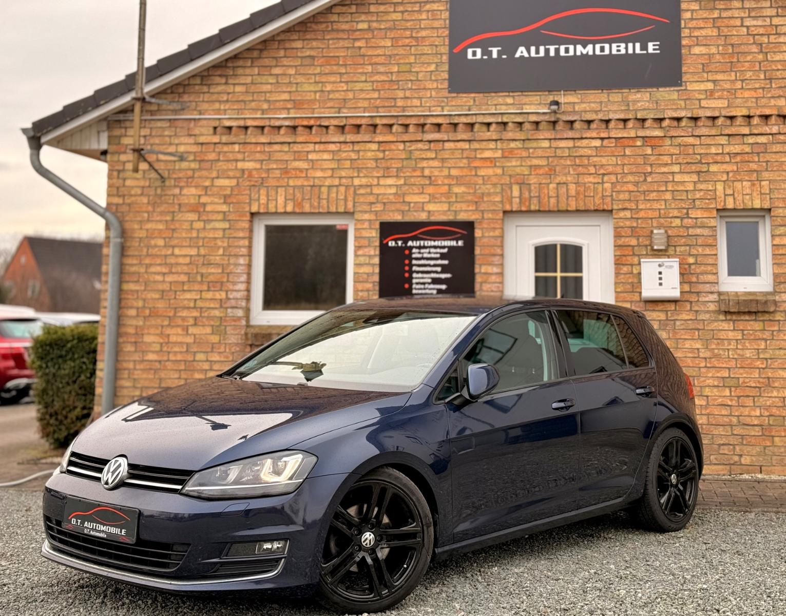 Volkswagen Golf VII 2.0 TDI Highline BMT |LED|Massage|Navi|