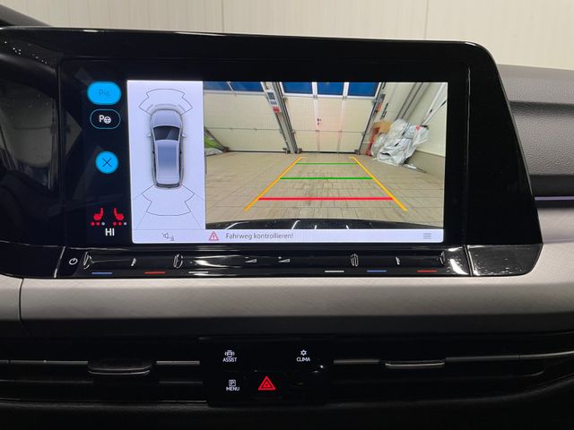 Golf VIII Variant Life 2.0 TDI DSG NAVI RFK LED