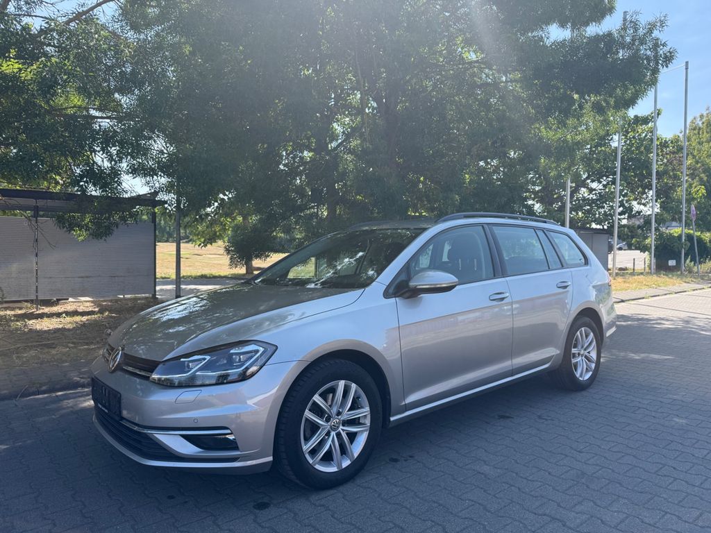Image of Volkswagen Golf