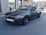 Alfa Romeo ALFA ROMEO Spider 1750 TBi - graue Alfa Romeo Spider