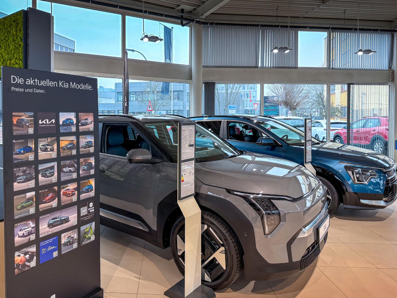 showroom-image-top