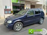 Mercedes-Benz MERCEDES-BENZ ML 270 AUTOCARRO 5 POSTI - blaue Mercedes-Benz ML 270