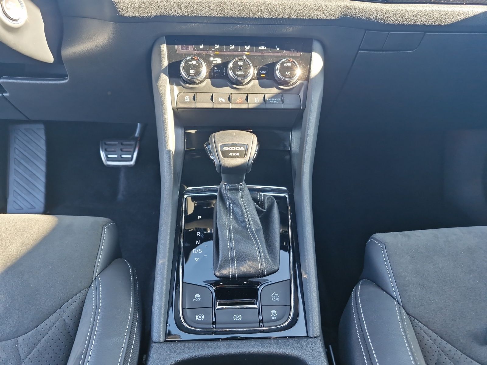 Fahrzeugabbildung SKODA Kodiaq Sportline 4x4 2.0 TDI DSG ACC AHK KAMERA