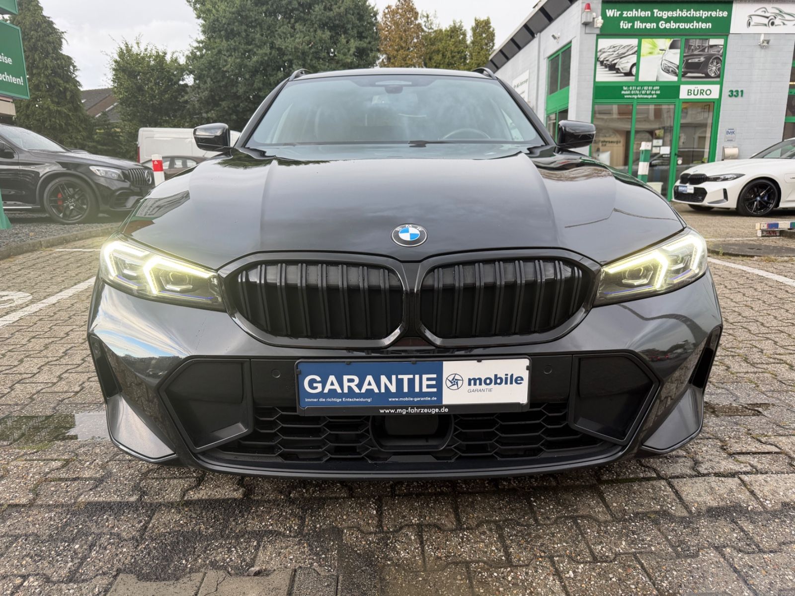 Fahrzeugabbildung BMW 330d xDrive Touring M SPORT PRO PANO STANDH. AHK