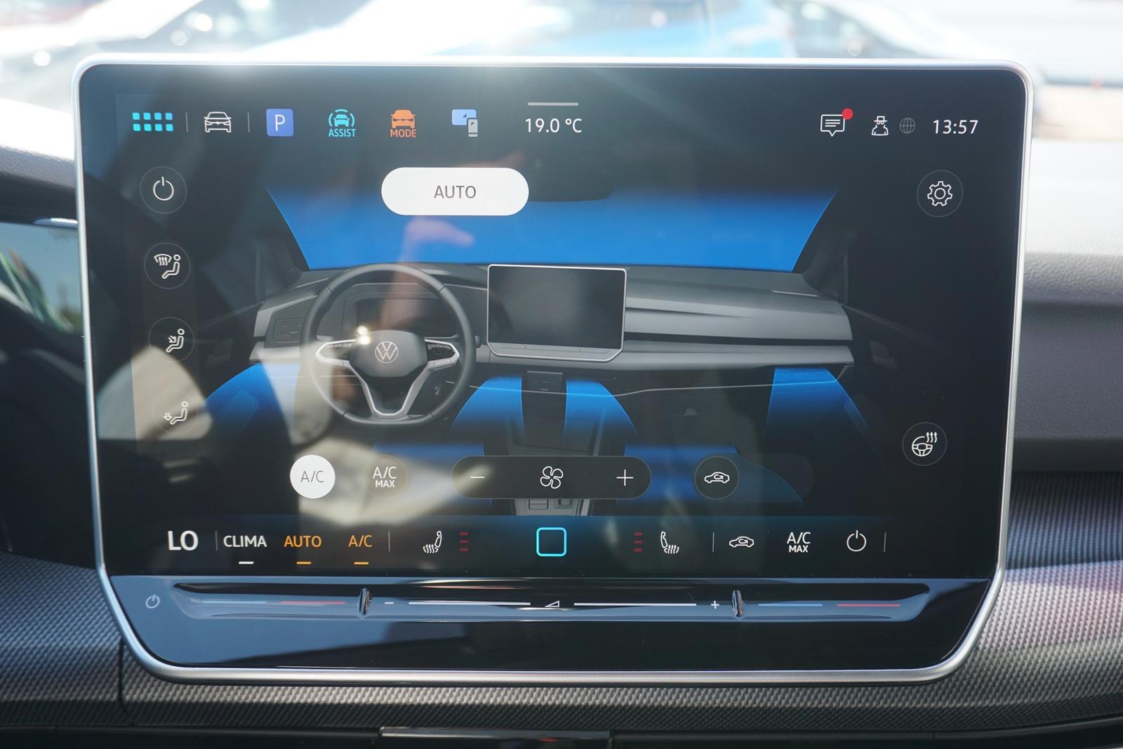 Volkswagen Golf VIIITSI 1.5 TSI R-Line LED ACC App-Connect, миниатюра 15