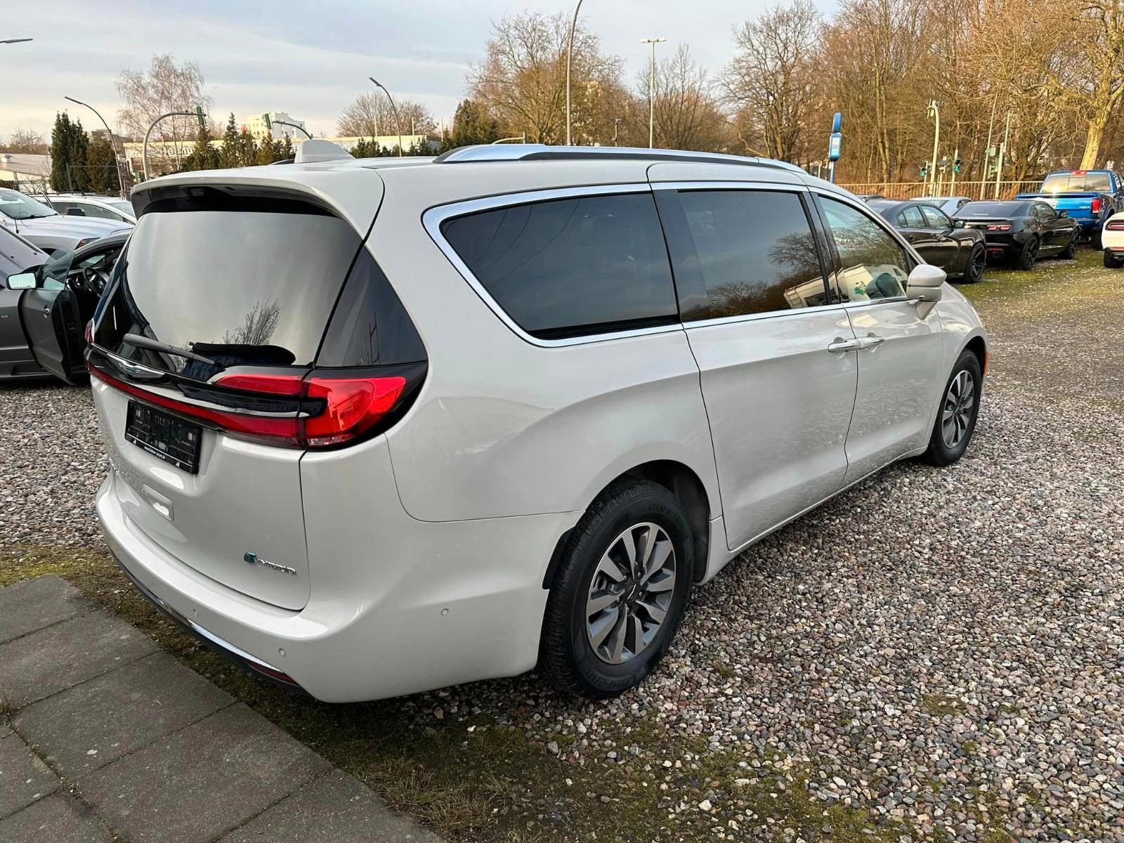 Chrysler Pacifica 3,2 V6 Hybrid unfallfrei SALE!