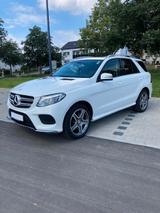 Mercedes-Benz GLE 250 d 4MATIC - AMG Line - Mercedes-Benz GLE 250 aus 2015