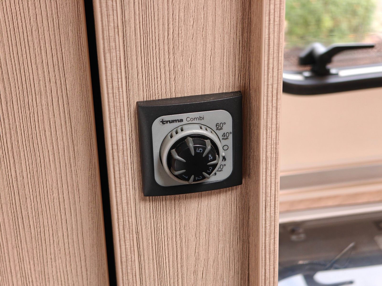 Fahrzeugabbildung Bürstner Ixeo Time IT 695 moonlight - Klima, SAT -