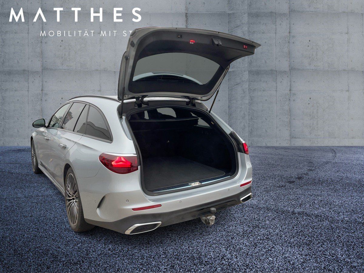 Fahrzeugabbildung Mercedes-Benz E 220 d 4M T-Modell AMG/Night/360°/Dig.-Light/AH